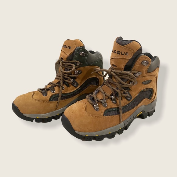 Vasque Other - Vasque hiking boots NWOT